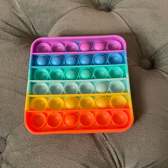 Pop its fidget toy Rainbow - Picture 2 of 2